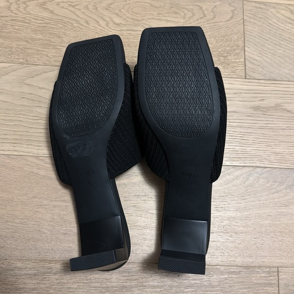 Vivaia Square-Toe Block Heel Sandals (Jade Pro) Black Women's - Picture 6 of 7